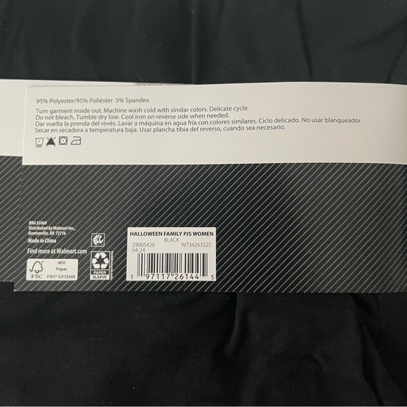 Halloween Women’s Glow In The Dark Skeleton 2 Piece Pajama Set - Picture 3 of 7